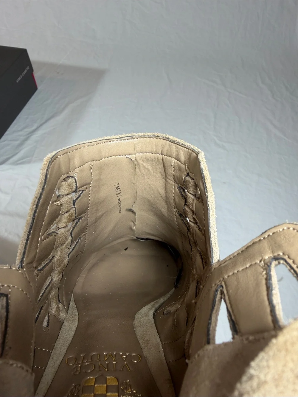 Vince Camuto Peera Taupe Cutout Suede Ankle Booties Size 7M